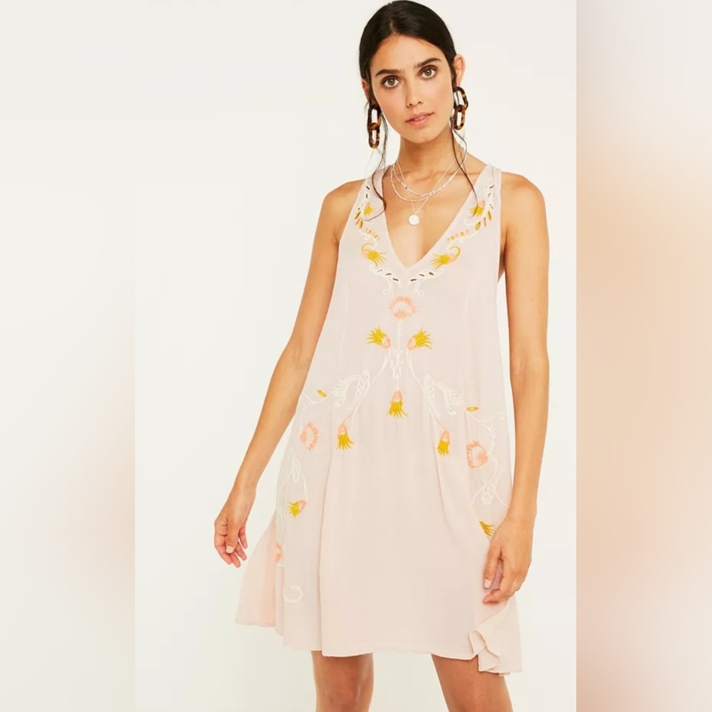 Free People Adelaide Pink Floral Slip Mini Dress Size S Boho Chic Embroidered